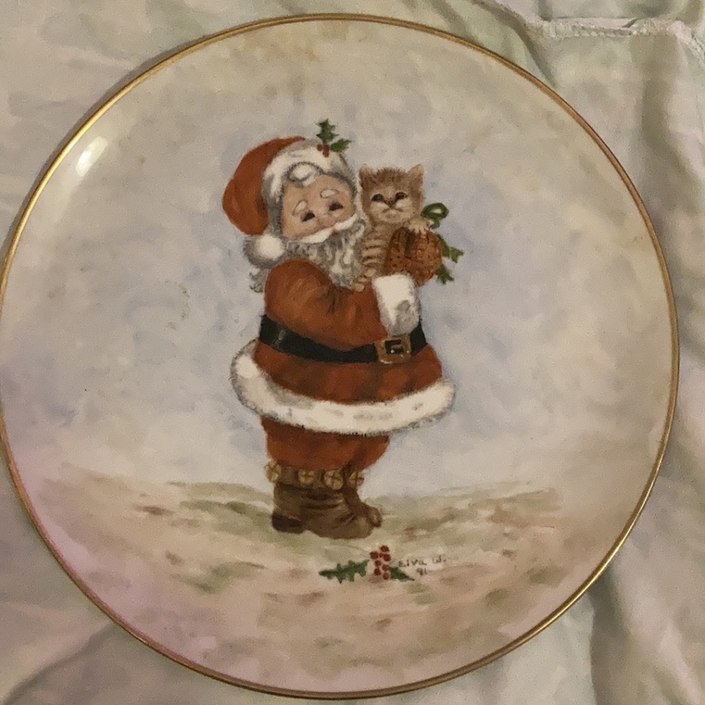 Set of 2 Handpainted Decorative Holiday Plates